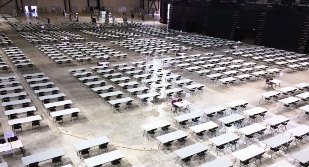 Implantation d'un concours dans le hall A1 (Sud de France Arena)